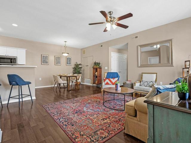 2 BR, 2 BA Apartment 2828 Marblevista Boulevard Unit 2567, Columbus, OH 43204