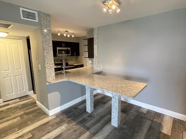 2 BR, 2 BA Apartment 2831 N Oakland Forest Dr, Unit 101, Oakland Park, FL 33309