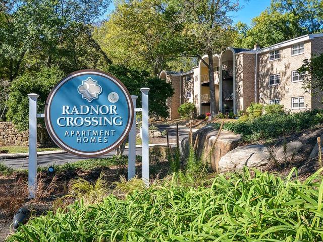 2 BR, 2 BA Apartment 284 Iven Avenue Unit 3D, Wayne, PA 19087