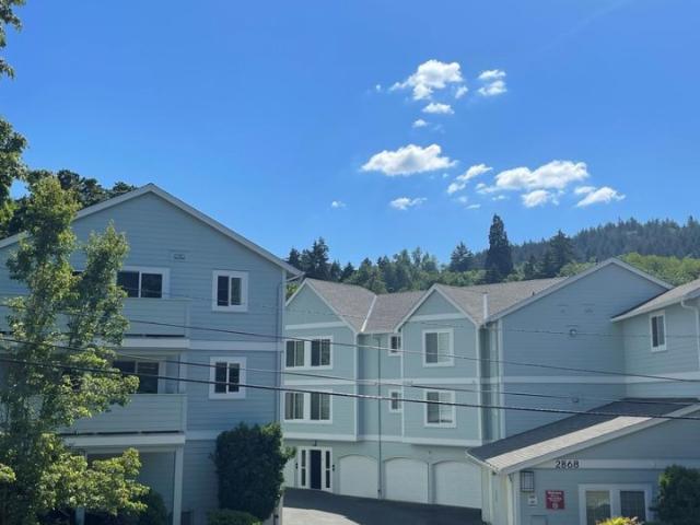 2 BR, 2 BA Apartment 2856 Northwest Wardway Street Unit 5, Portland, OR 97210