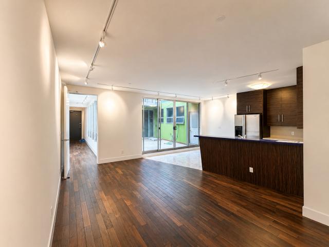 2 BR, 2 BA Apartment 2863 California St, San Francisco, CA 94115