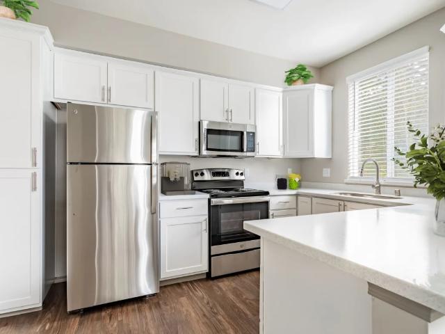 2 BR, 2 BA Apartment 28700 34th Ave S Unit E103, Auburn, WA 98001