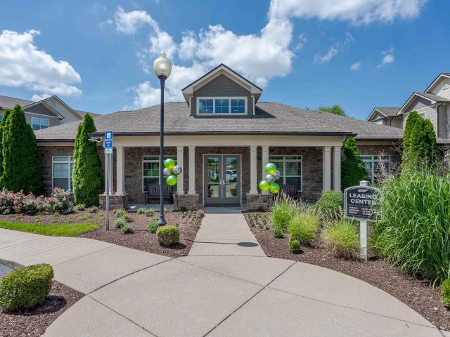 2 BR, 2 BA Apartment 2880 Commonwealth Dr Unit 0311, Spring Hill, TN 37174