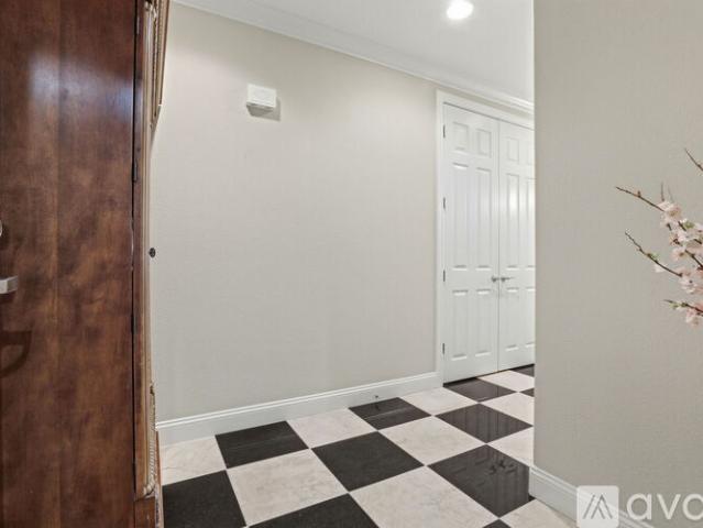 2 BR, 2 BA Apartment 2881 Meridian Ave, Unit 104, San Jose, CA 95124