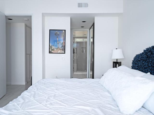 2 BR, 2 BA Apartment 28868 Isleta Court, Cathedral City, CA 92234