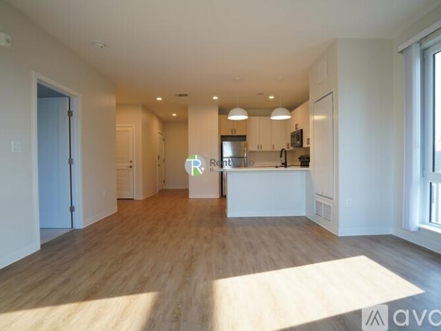 2 BR, 2 BA Apartment 289 Walk Hill Street, Unit 220, Roslindale, MA 02131
