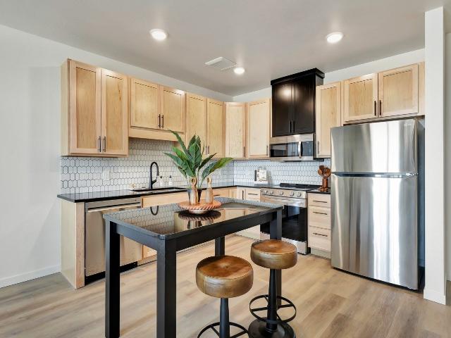 2 BR, 2 BA Apartment 28 7th Street NE Unit 220, Rochester, MN 55906