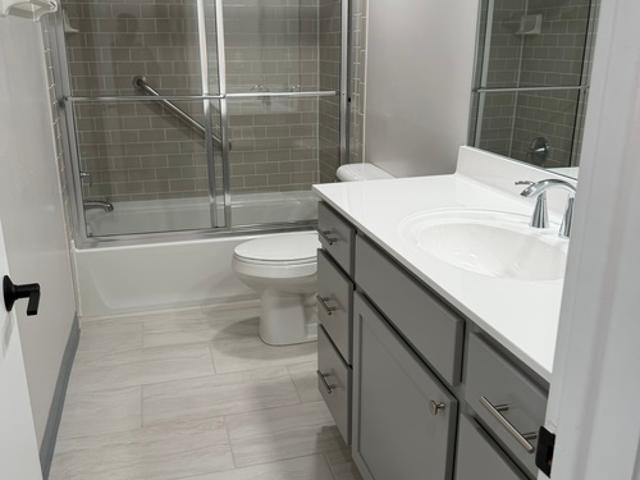 2 BR, 2 BA Apartment 2900 E Broad St, Unit 2, Bexley, OH 43209