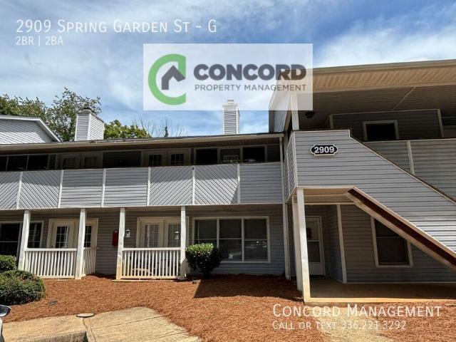 2 BR, 2 BA Apartment 2909 Spring Garden St, Greensboro, NC 27403