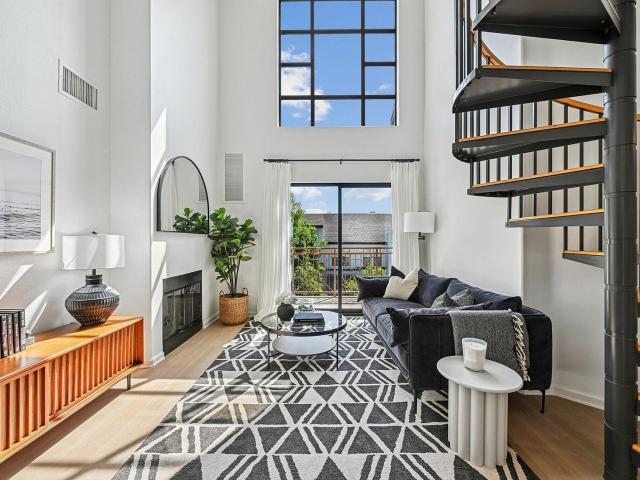 2 BR, 2 BA Apartment 290 North Hudson Avenue Unit 104E, Pasadena, CA 91101