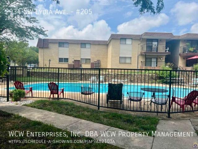 2 BR, 2 BA Apartment 2934 SW Lydia Ave Topeka, KS 66614