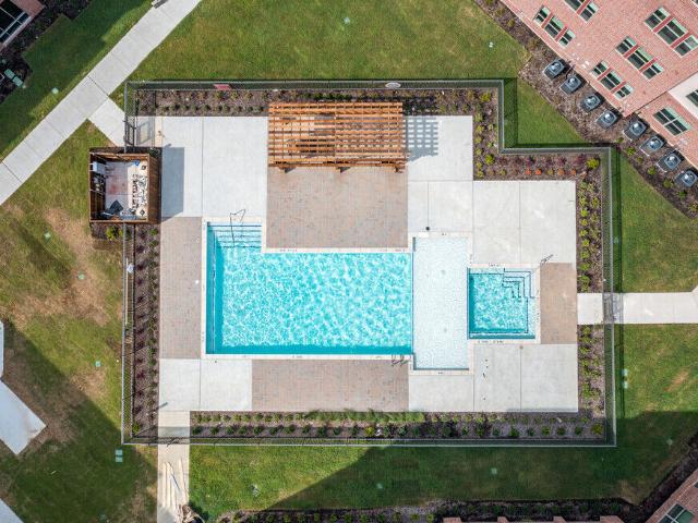 2 BR, 2 BA Apartment 2942 S Riverside Dr Unit 4257, Fort Worth, TX 76119