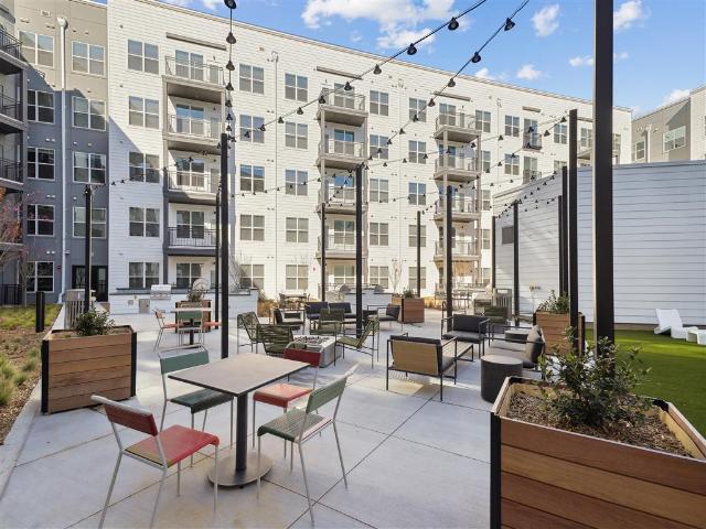 2 BR, 2 BA Apartment 2945 Cumberland Mall SE Unit T 2064, Atlanta, GA 30339