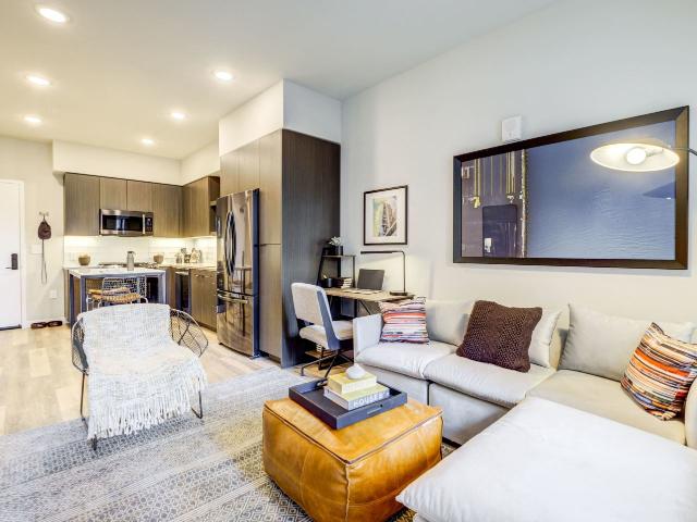 2 BR, 2 BA Apartment 295 29th Street Unit 210, Oakland, CA 94611