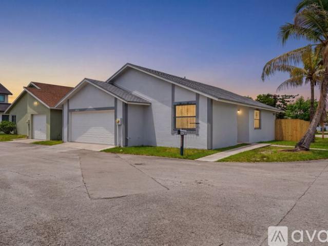 2 BR, 2 BA Apartment 29617 Southwest 158th Court, Homestead, FL 33033