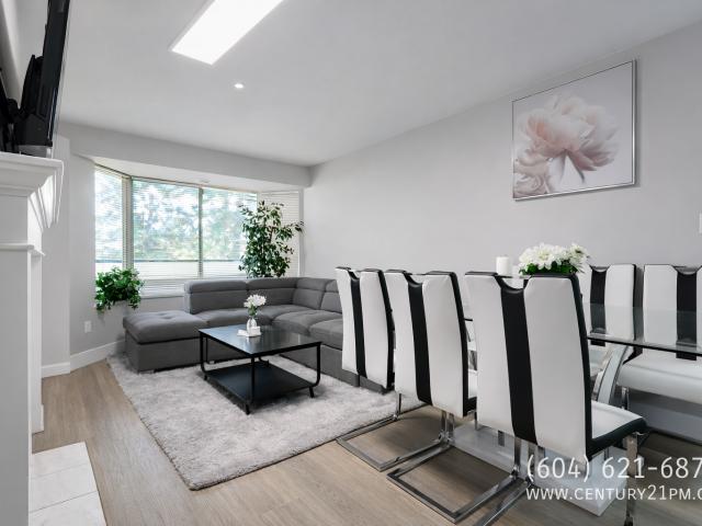2 BR, 2 BA Apartment 2964 Trethewey St, Abbotsford, BC V2T 6P4