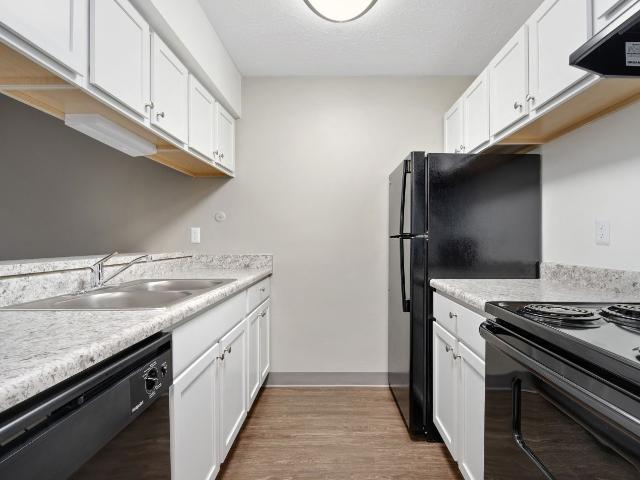 2 BR, 2 BA Apartment 2975 Coast Drive Unit 8302, Indianapolis, IN 46214