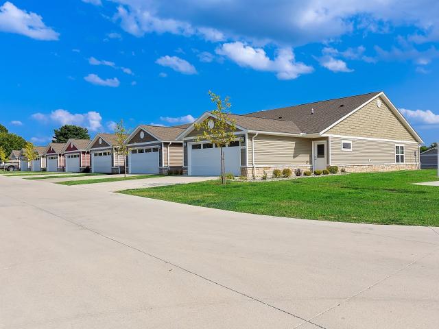 2 BR, 2 BA Apartment 2982 Red Spruce Drive Unit 2851N, Greenfield, IN 46140