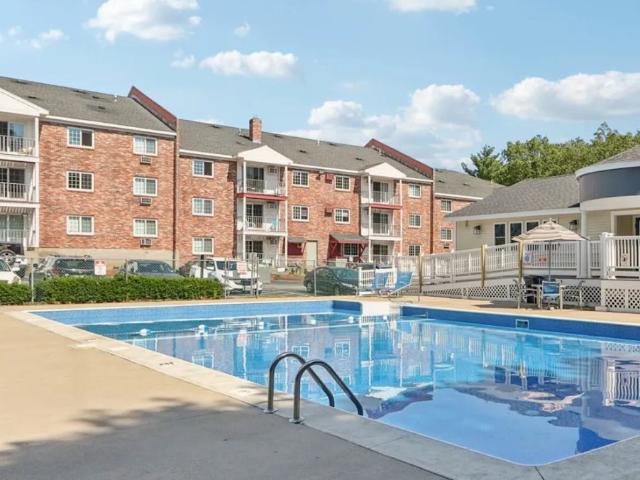 2 BR, 2 BA Apartment 298 W Monroe St Unit 401, Dundee, MI 48131