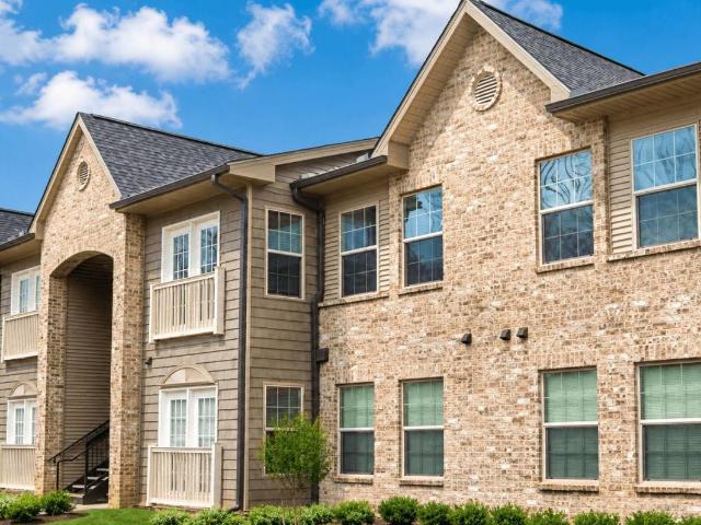 2 BR, 2 BA Apartment 29 Whitehall Commons Lane Unit 57 102B, Cleveland, GA 30528