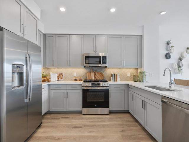 2 BR, 2 BA Apartment 2000 Schindler Drive Unit 400, South Amboy, NJ 08879