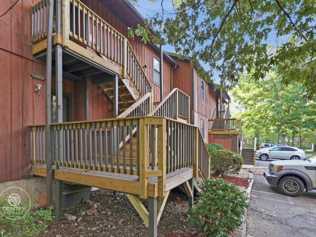 2 BR, 2 BA Apartment 2001 Aspen Way, Winston Salem, NC 27106
