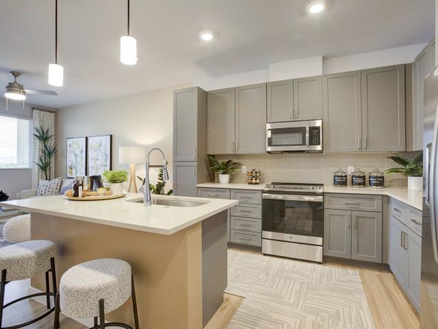 2 BR, 2 BA Apartment 2001 North Scottsdale Road Unit 4049, Scottsdale, AZ 85257