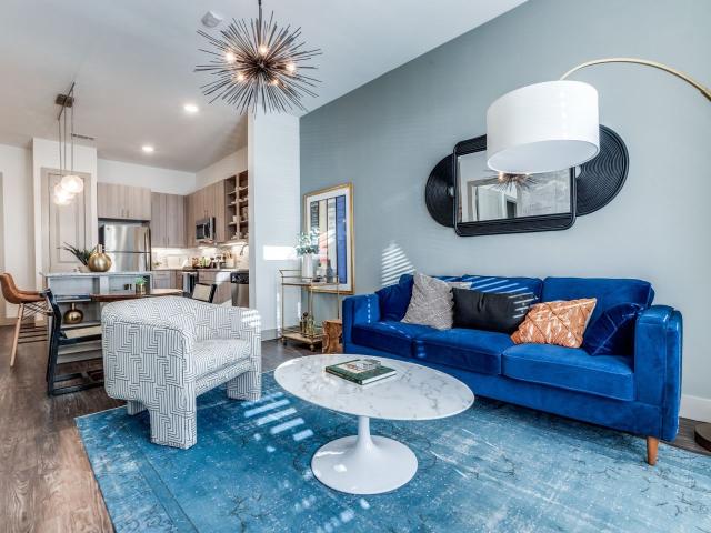 2 BR, 2 BA Apartment 2001 Wittington Place Unit 439, Dallas, TX 75234
