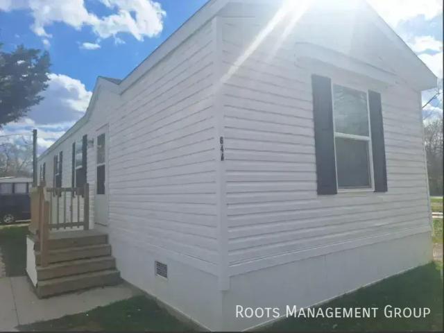 2 BR, 2 BA Apartment 2009 Hamburg Pike Trlr 64A, Jeffersonville, IN 47130