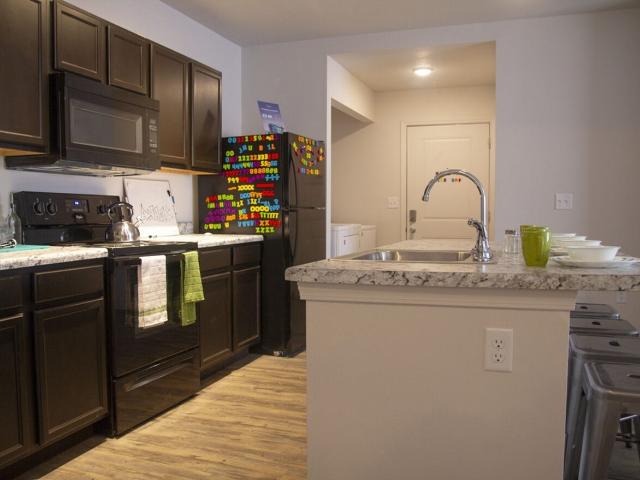 2 BR, 2 BA Apartment 200 Carpenter Street Unit Private Priced By Bed, Warrensburg, MO 64093