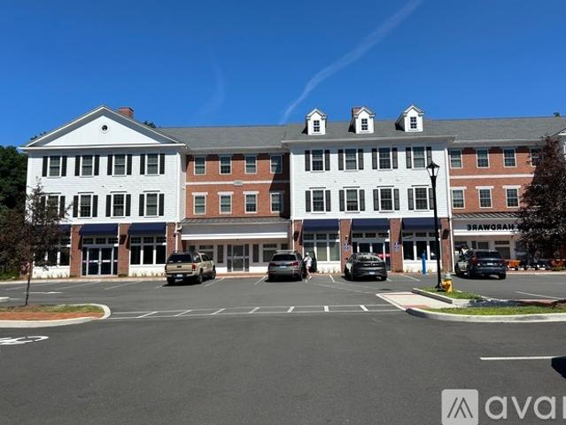 2 BR, 2 BA Apartment 200 Danbury Road, Unit 2204, Wilton, CT 06897
