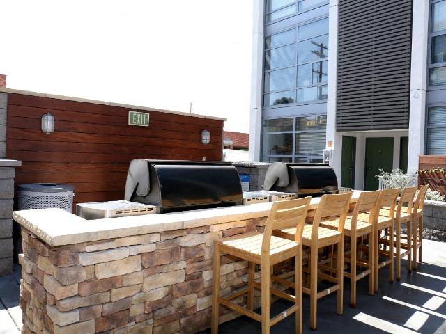 2 BR, 2 BA Apartment 2015 Hancock St Unit 219, San Diego, CA 92110
