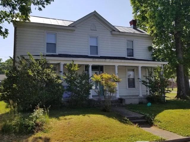 2 BR, 2 BA Apartment 2016 Maple Avenue, Buena Vista, VA 24416