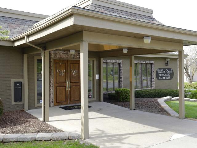 2 BR, 2 BA Apartment 201 West 99th Terrace Unit 210 413, Kansas City, MO 64114