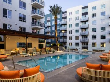 2 BR, 2 BA Apartment 201 Del Sol Dr Unit 520, San Diego, CA 92108