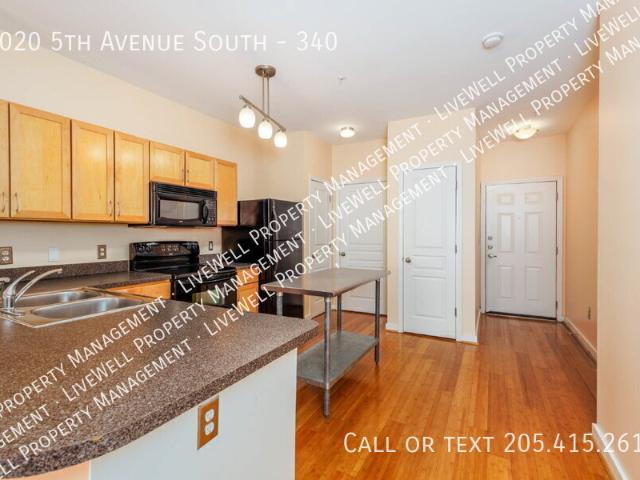 2 BR, 2 BA Apartment 2020 5th Avenue South, Birmingham, AL 35233