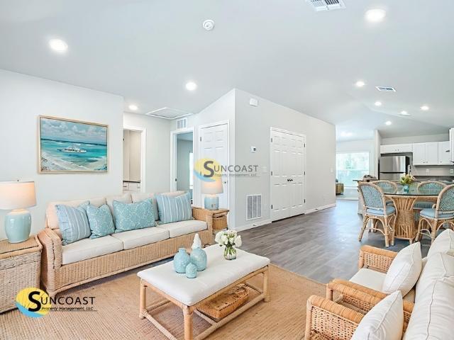 2 BR, 2 BA Apartment 2021 Redmond St, Port Charlotte, FL 33948