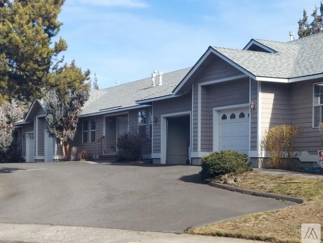 2 BR, 2 BA Apartment 2024 NE Rachel Ct, Unit Unit 2, Bend, OR 97701