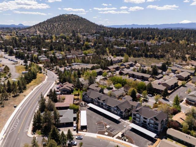 2 BR, 2 BA Apartment 2031 NE Holliday Avenue Unit 2353 118, Bend, OR 97701