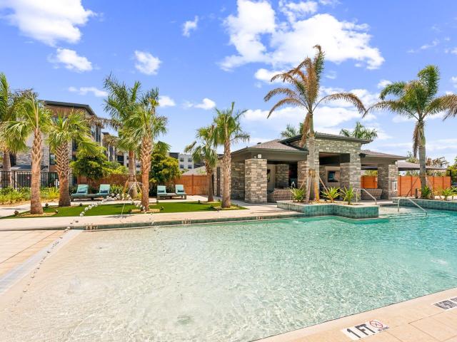2 BR, 2 BA Apartment 2031 Synergy Lane Unit 1408, Sarasota, FL 34240