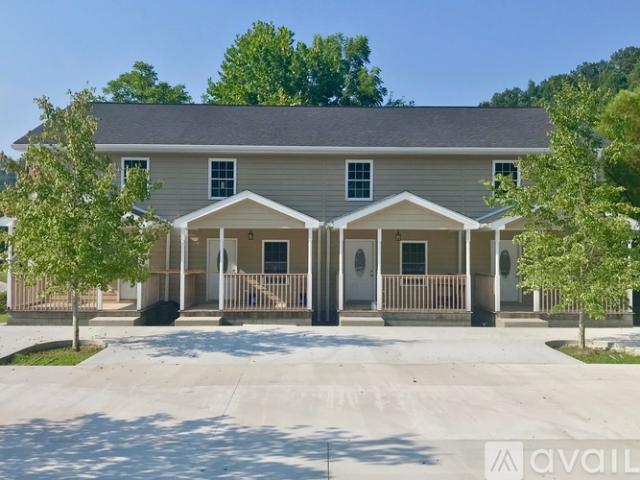 2 BR, 2 BA Apartment 2039 Ky Route 2381, Unit C, Van Lear, KY 41265
