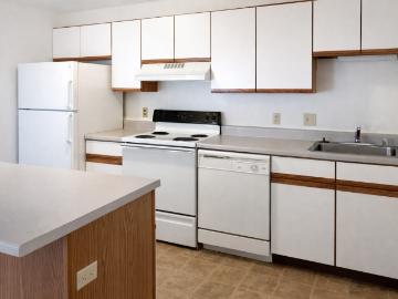 2 BR, 2 BA Apartment 207 3RD AVE, MONROE, WI 53566