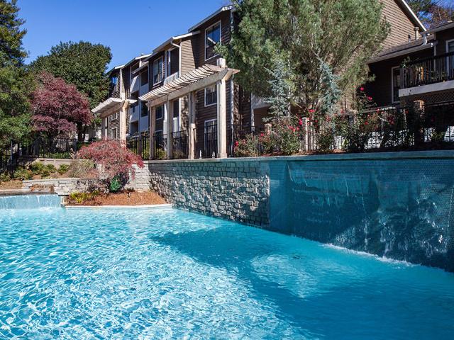 2 BR, 2 BA Apartment 2085 Lake Park Drive Southeast Unit 2169Q, Smyrna, GA 30080