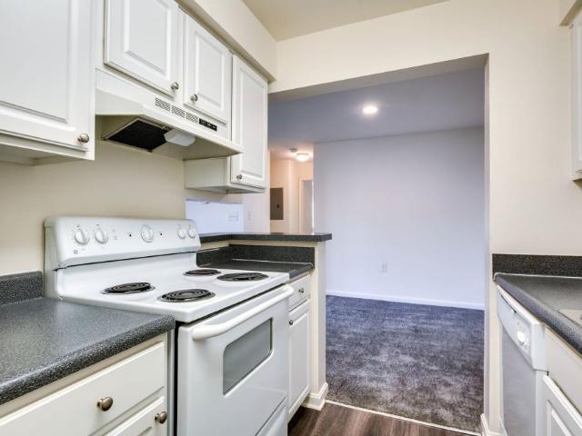 2 BR, 2 BA Apartment 208 Frost Hill Drive Unit T3, Owings Mills, MD 21117