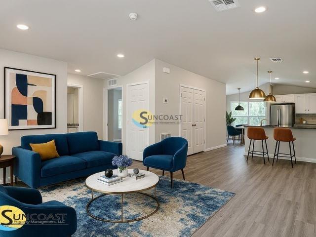 2 BR, 2 BA Apartment 2092 Hilton St, Port Charlotte, FL 33948