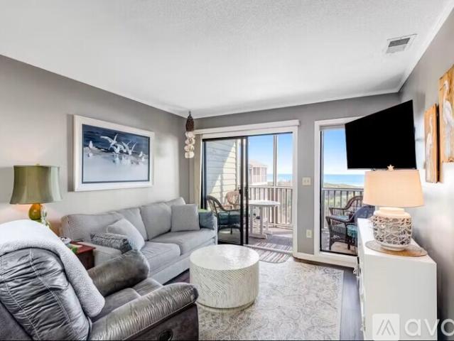 2 BR, 2 BA Apartment 2111 W Fort Macon Rd, Unit 300, Atlantic Beach, NC 28512