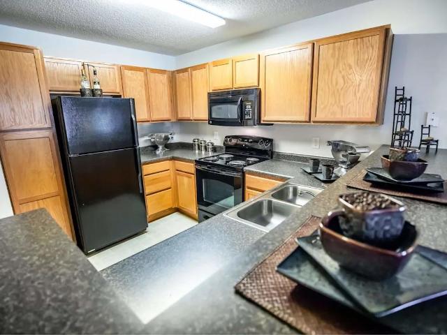 2 BR, 2 BA Apartment 2112 Burke Meadows Rd Unit 3415 206, Winston Salem, NC 27103