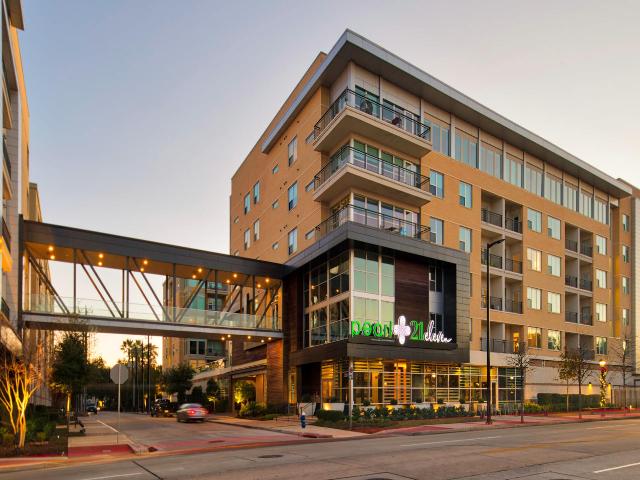 2 BR, 2 BA Apartment 2119 Westheimer Road Unit 1107, Houston, TX 77098