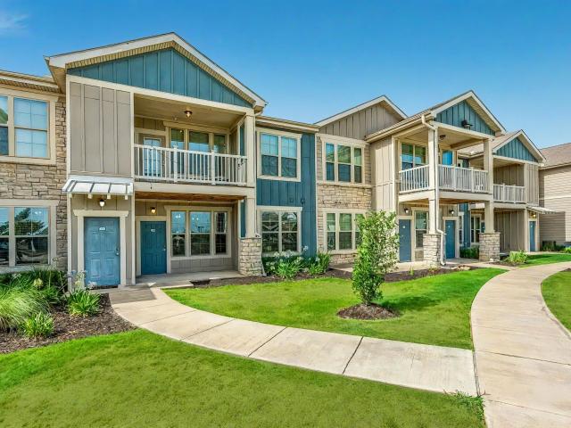2 BR, 2 BA Apartment 2130 Country Club Rd. Unit 11 1122, Lake Charles, LA 70605