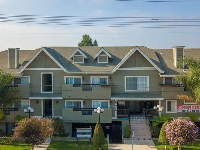 2 BR, 2 BA Apartment 21320 Parthenia St Unit 207, Canoga Park, CA 91304
